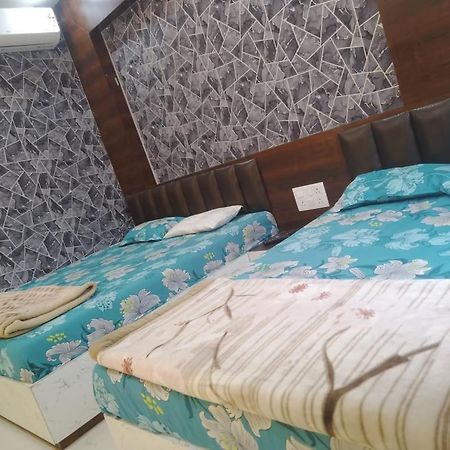 Hotel Shree Shyam Sharnam Godarpura Kültér fotó